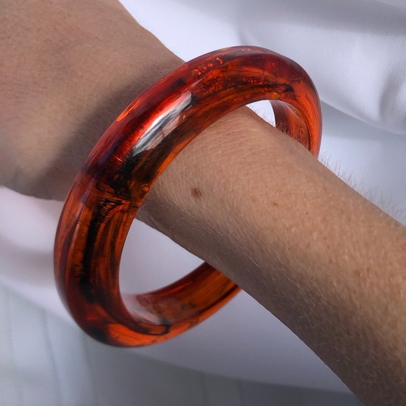 Vtg Amber Lucite Bangle - Picture 5 of 8